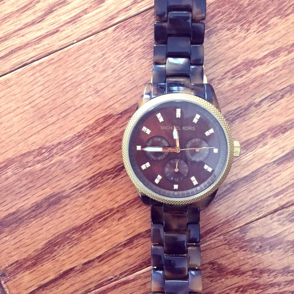 Michael Kors Jet Set Women's Tortoise Watch - Picture 1 of 2